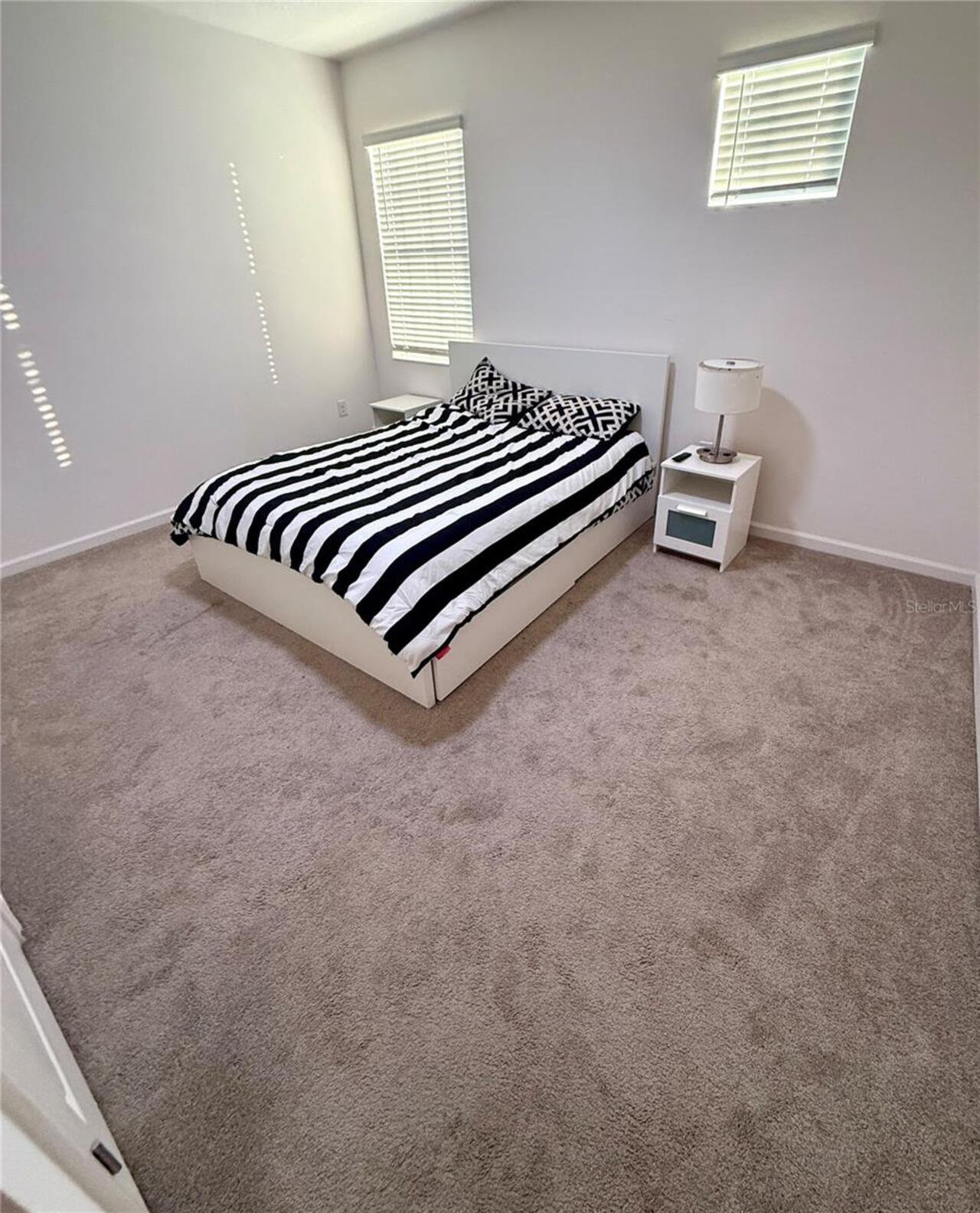 Listing Photo 12