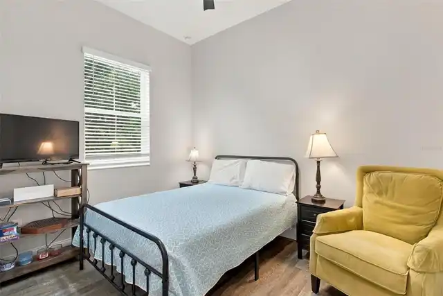 Listing Photo 21