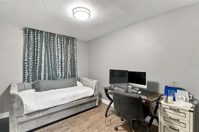 Listing Photo 38
