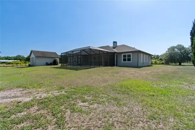 Listing Photo 14