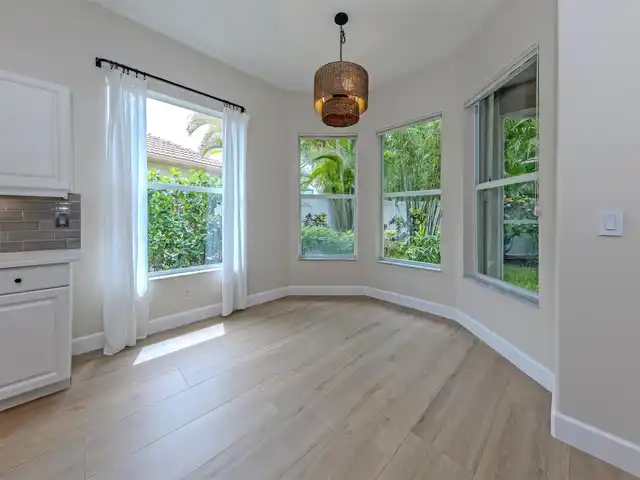 Listing Photo 35
