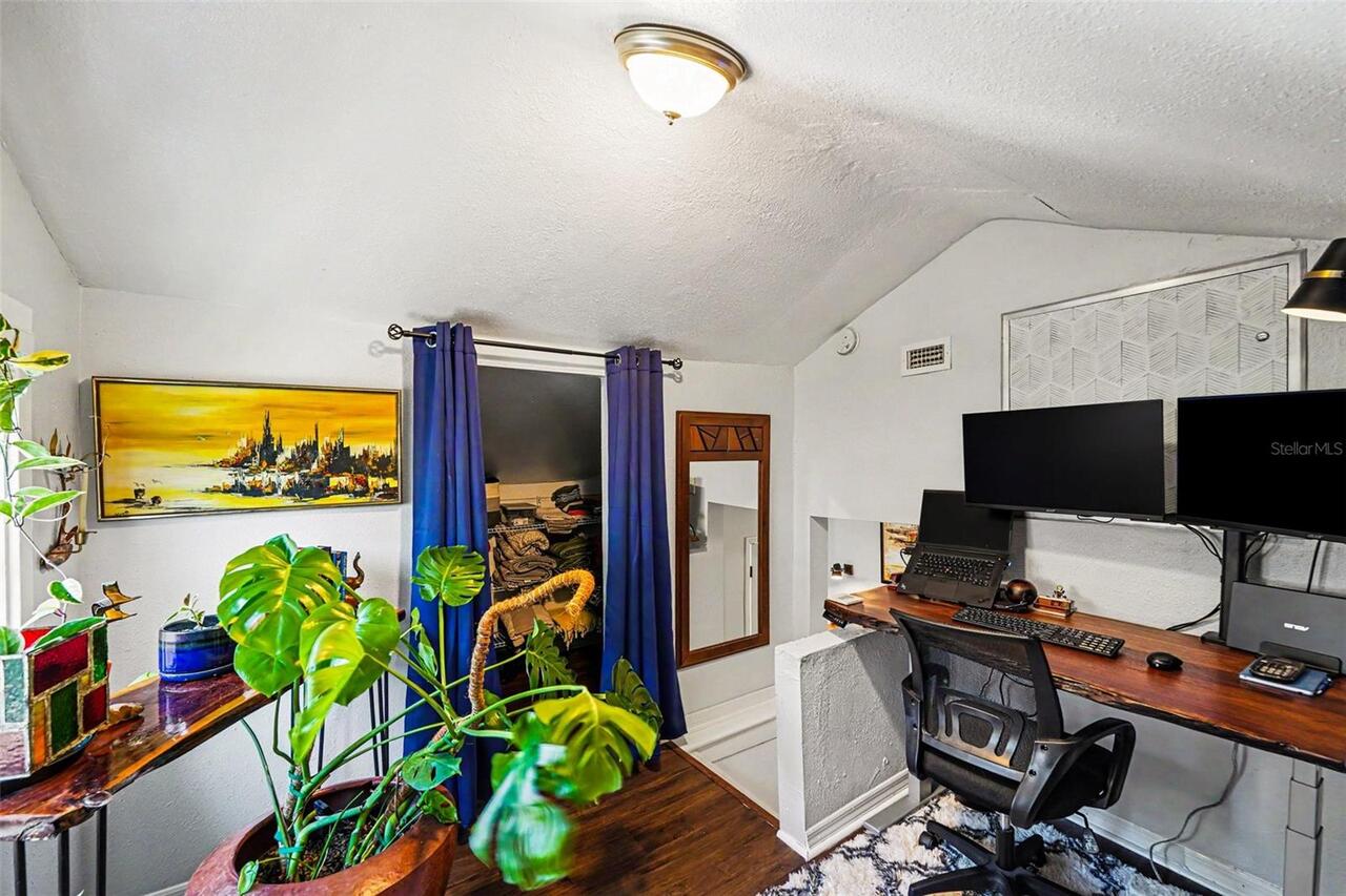 Listing Photo 17