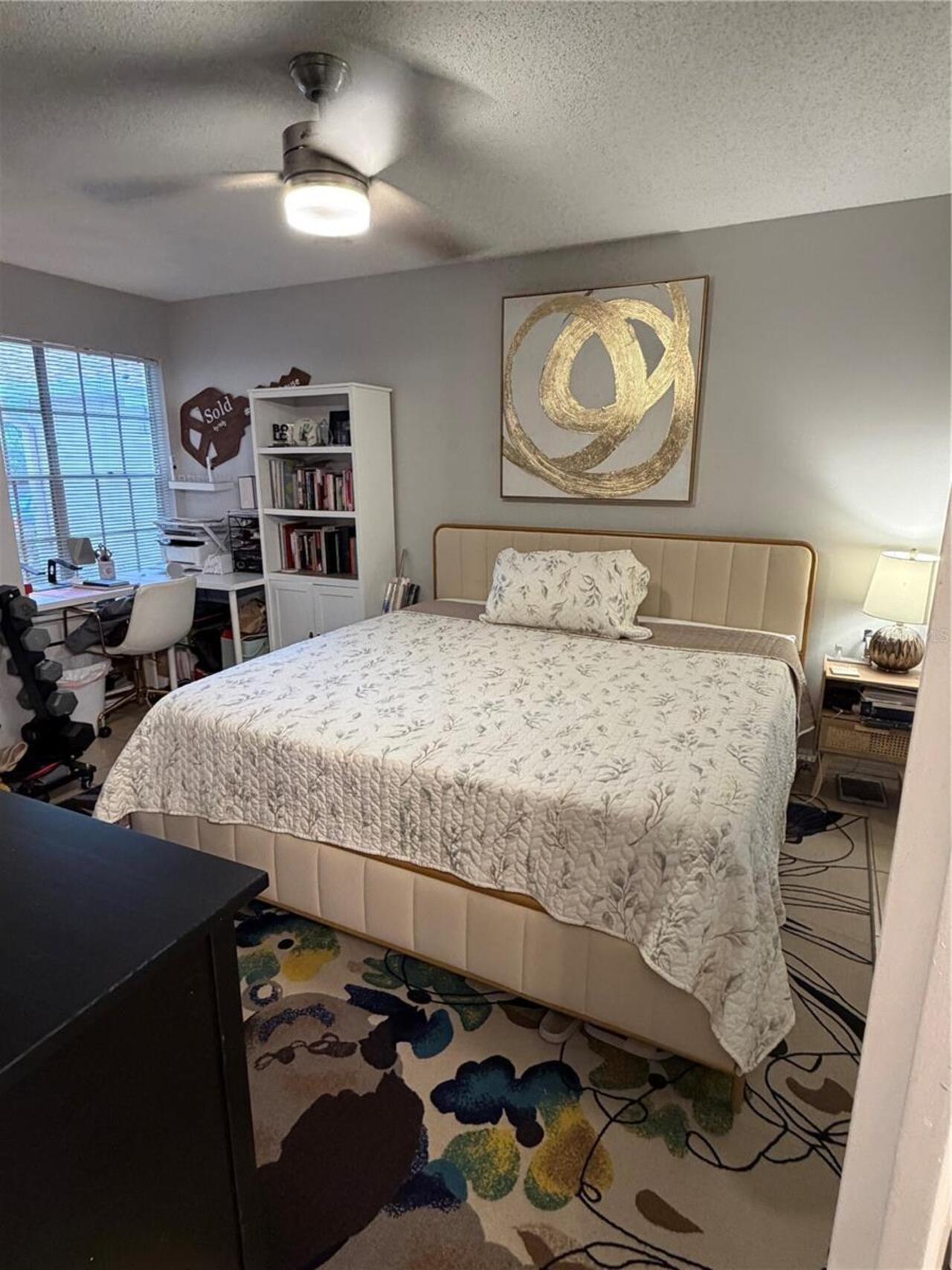 Listing Photo 8