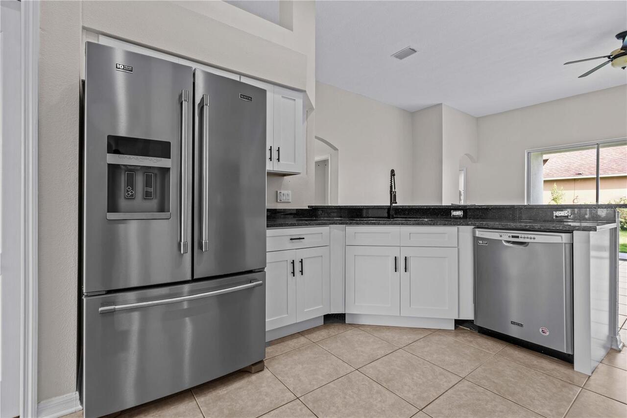 Listing Photo 17