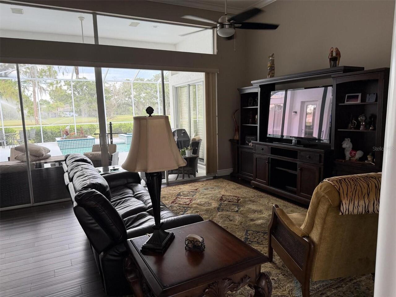 Listing Photo 8