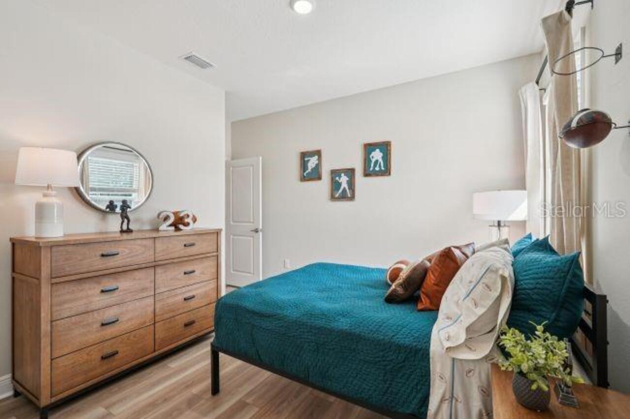 Listing Photo 18
