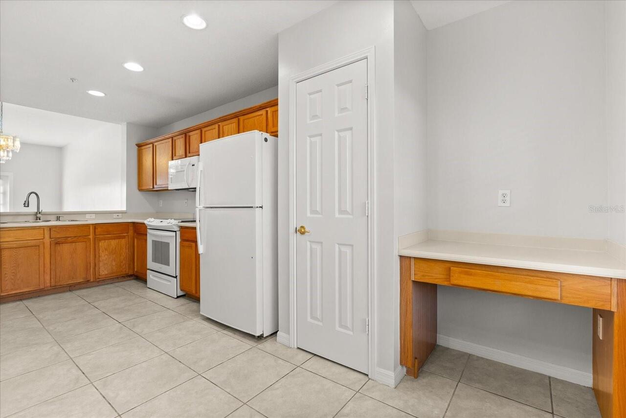 Listing Photo 12