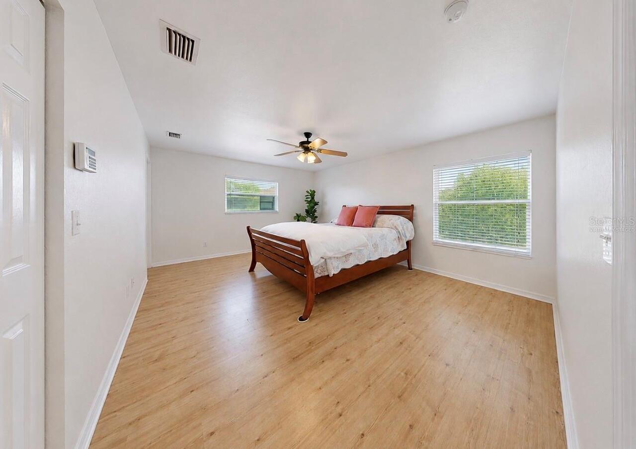 Listing Photo 23