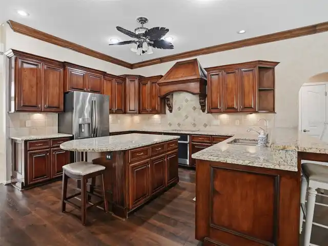Listing Photo 15