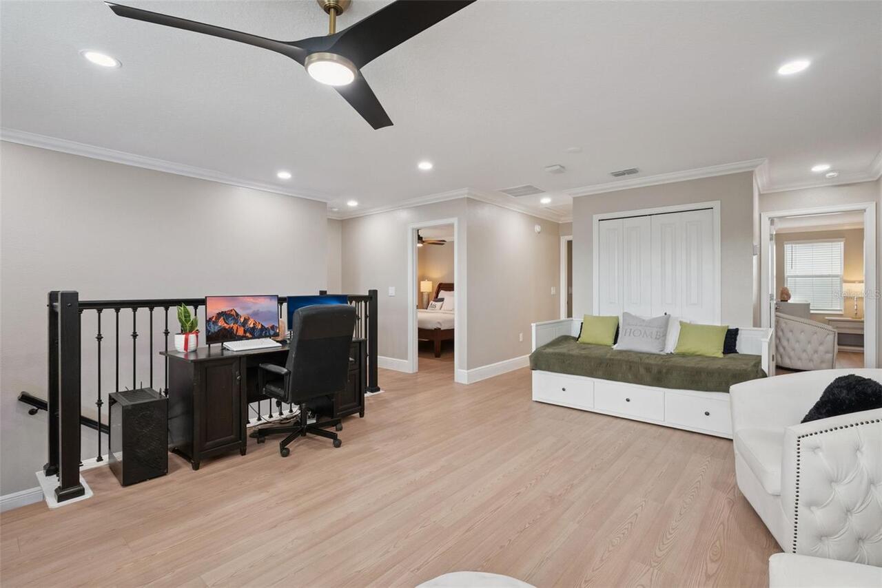 Listing Photo 18