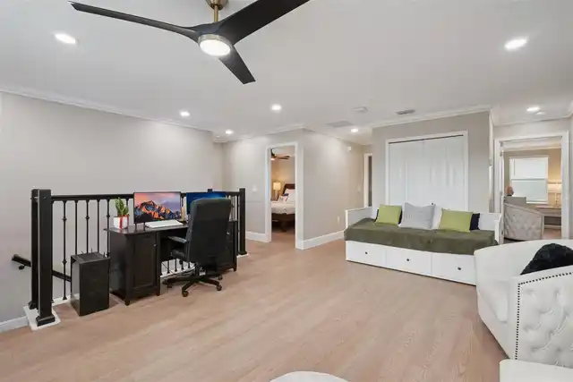 Listing Photo 18