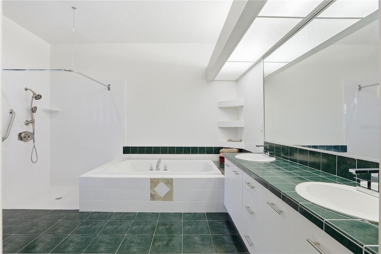 Listing Photo 26
