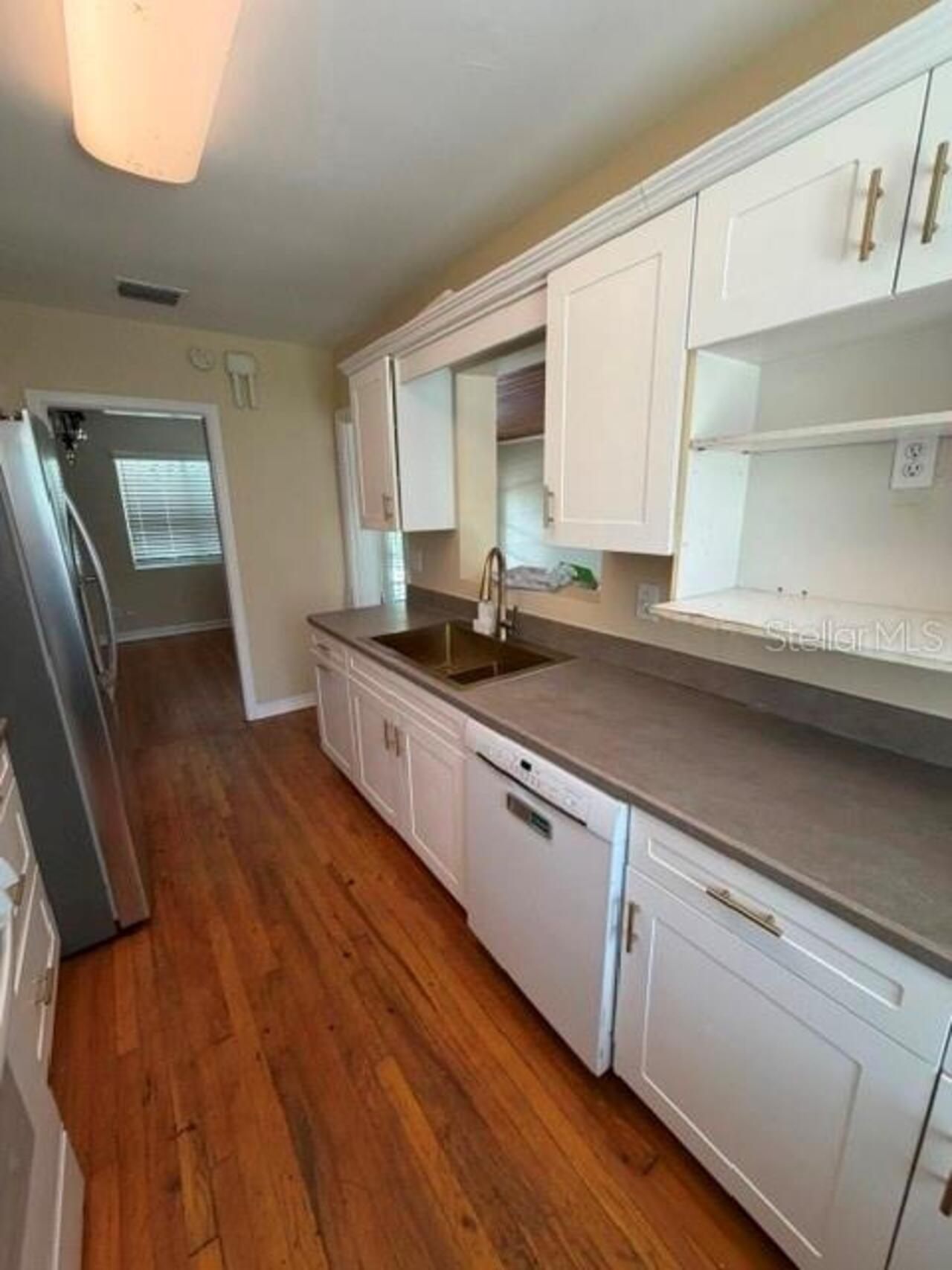 Listing Photo 10