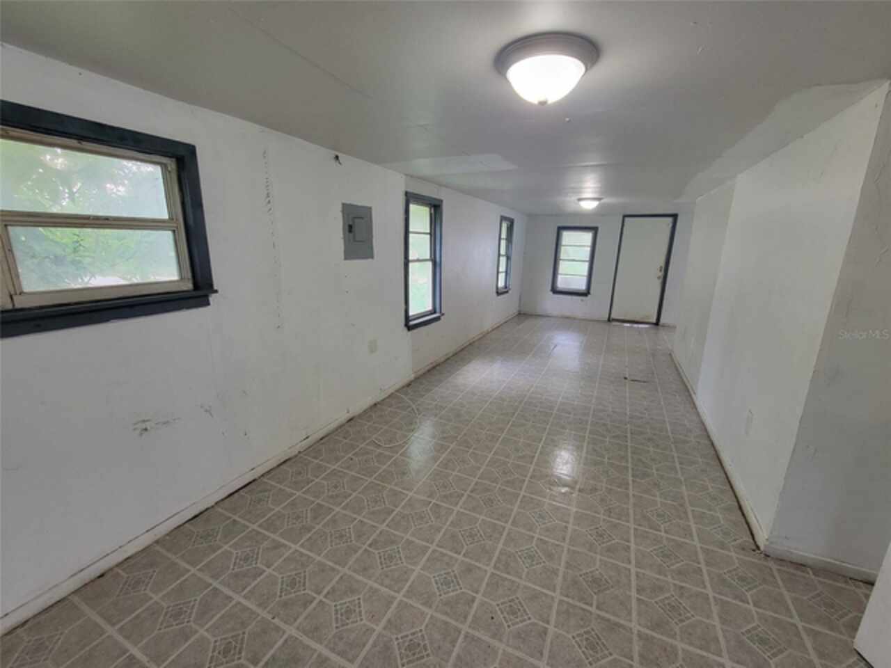 Listing Photo 6