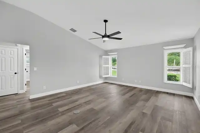 Listing Photo 13