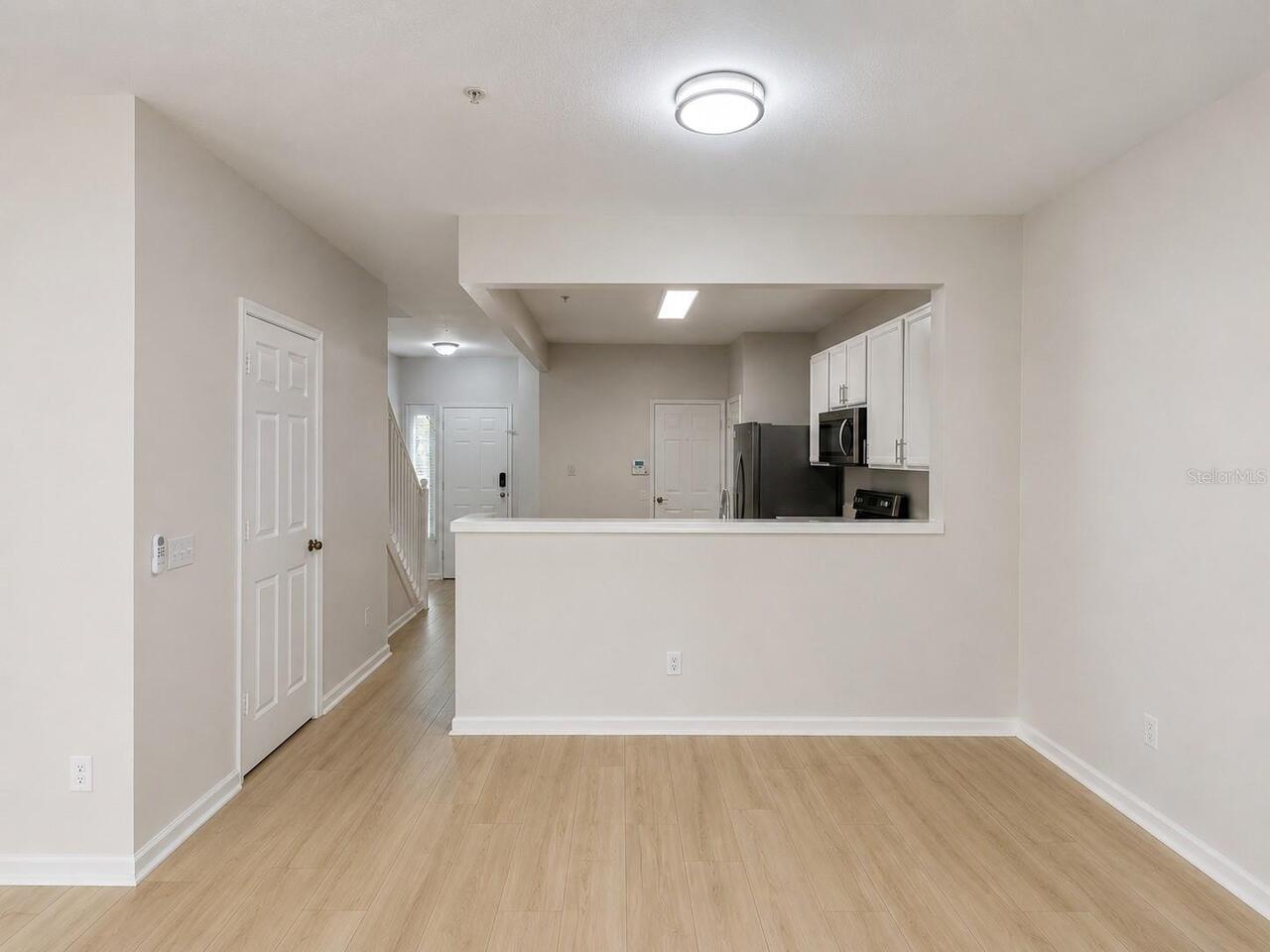Listing Photo 8