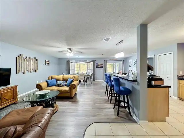 Listing Photo 7