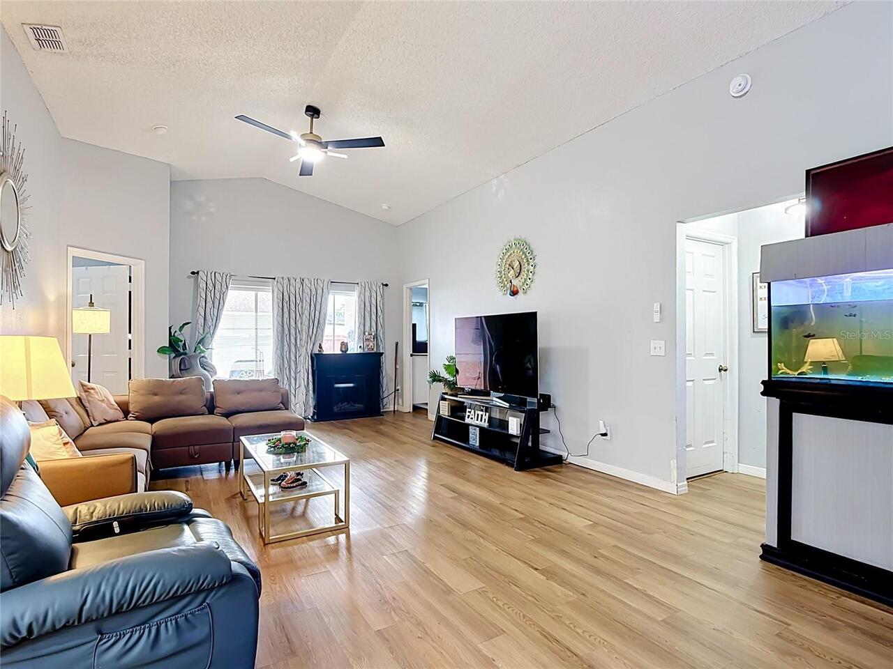 Listing Photo 17