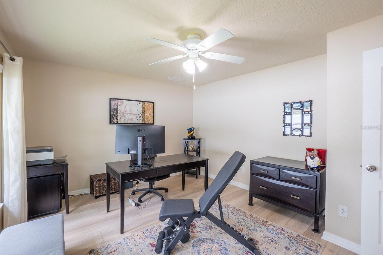 Listing Photo 15