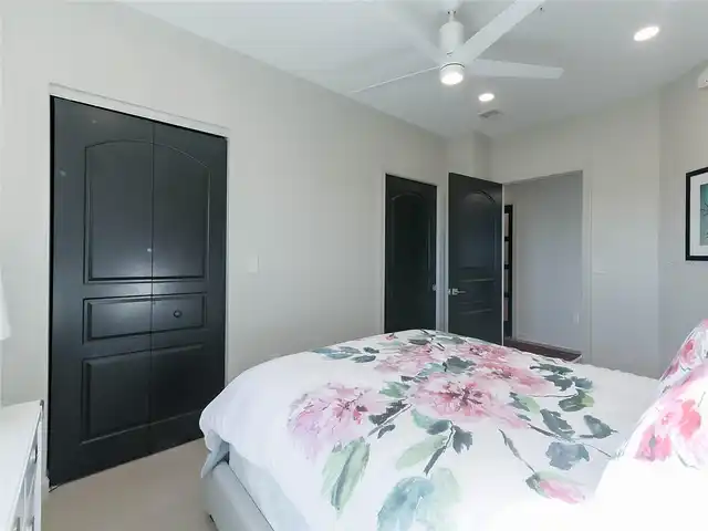 Listing Photo 38