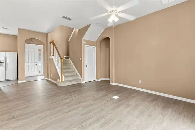 Listing Photo 7