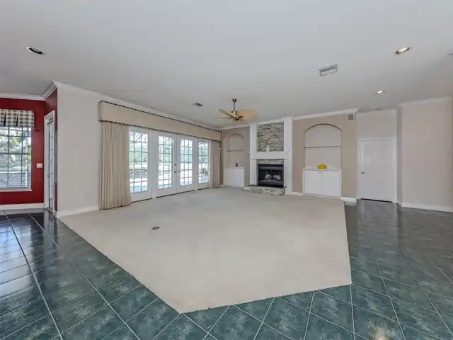 Listing Photo 7