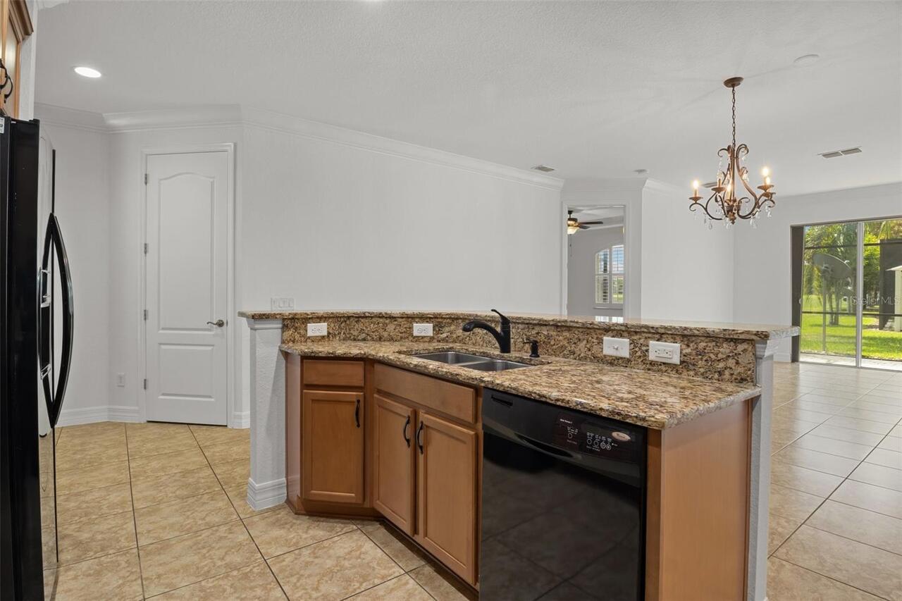 Listing Photo 16