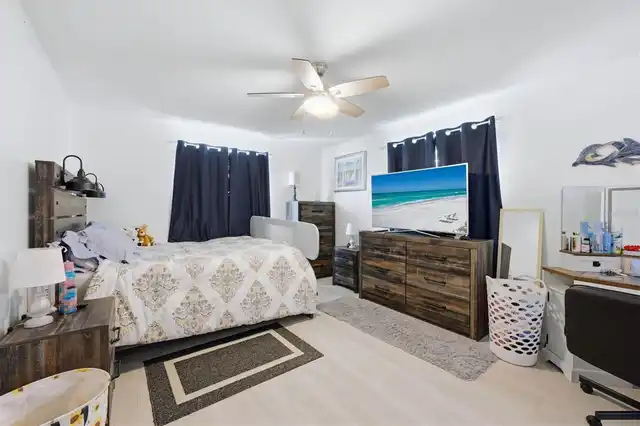 Listing Photo 25