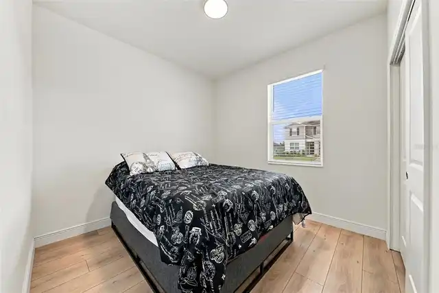 Listing Photo 6