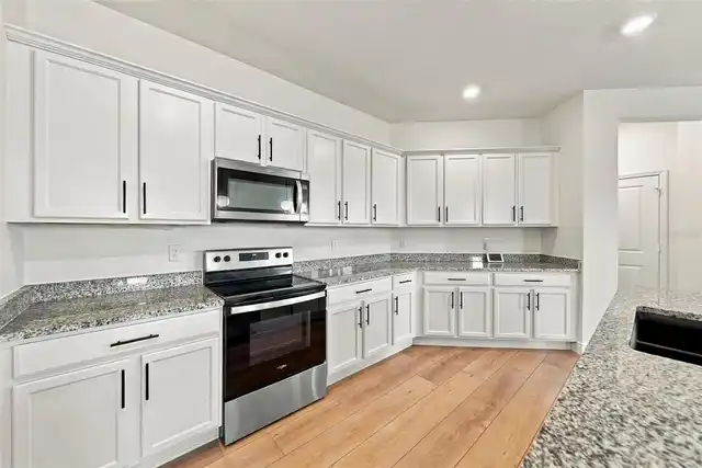 Listing Photo 19