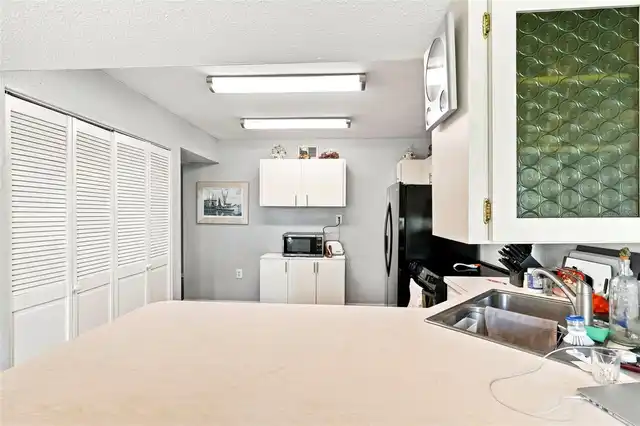 Listing Photo 16