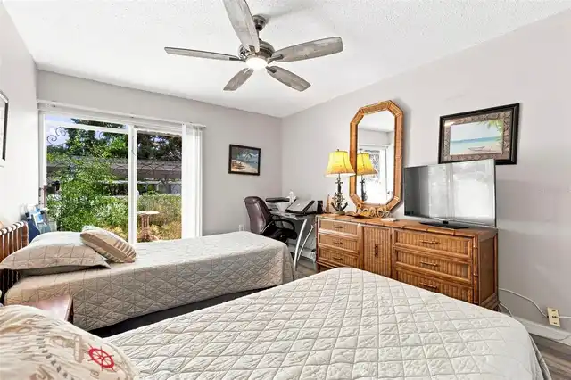 Listing Photo 33