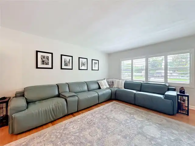 Listing Photo 9