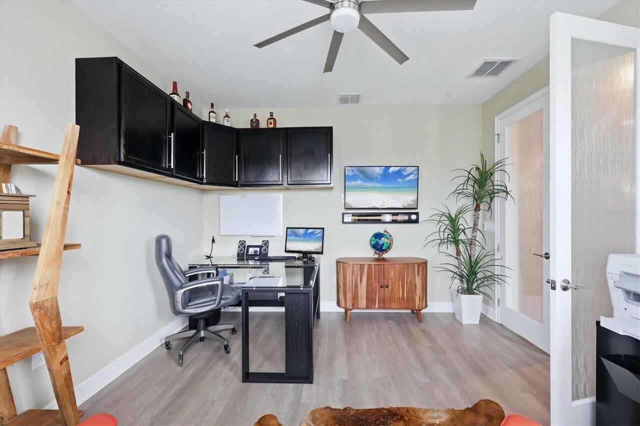 Listing Photo 12