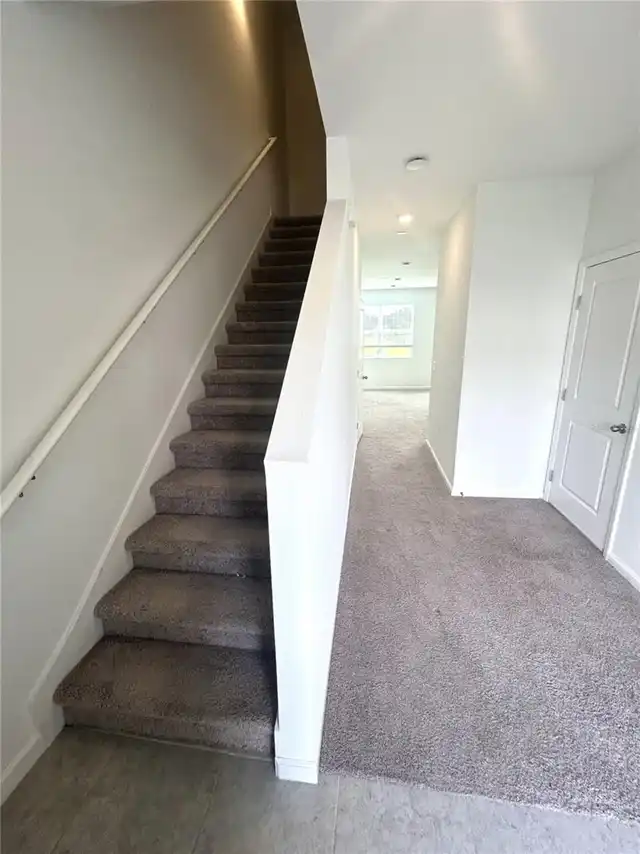 Listing Photo 11