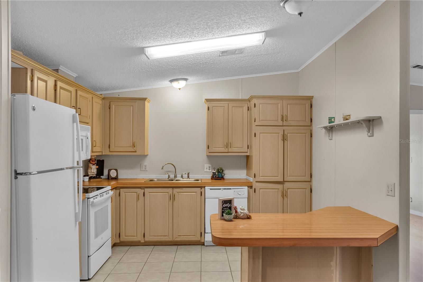 Listing Photo 9
