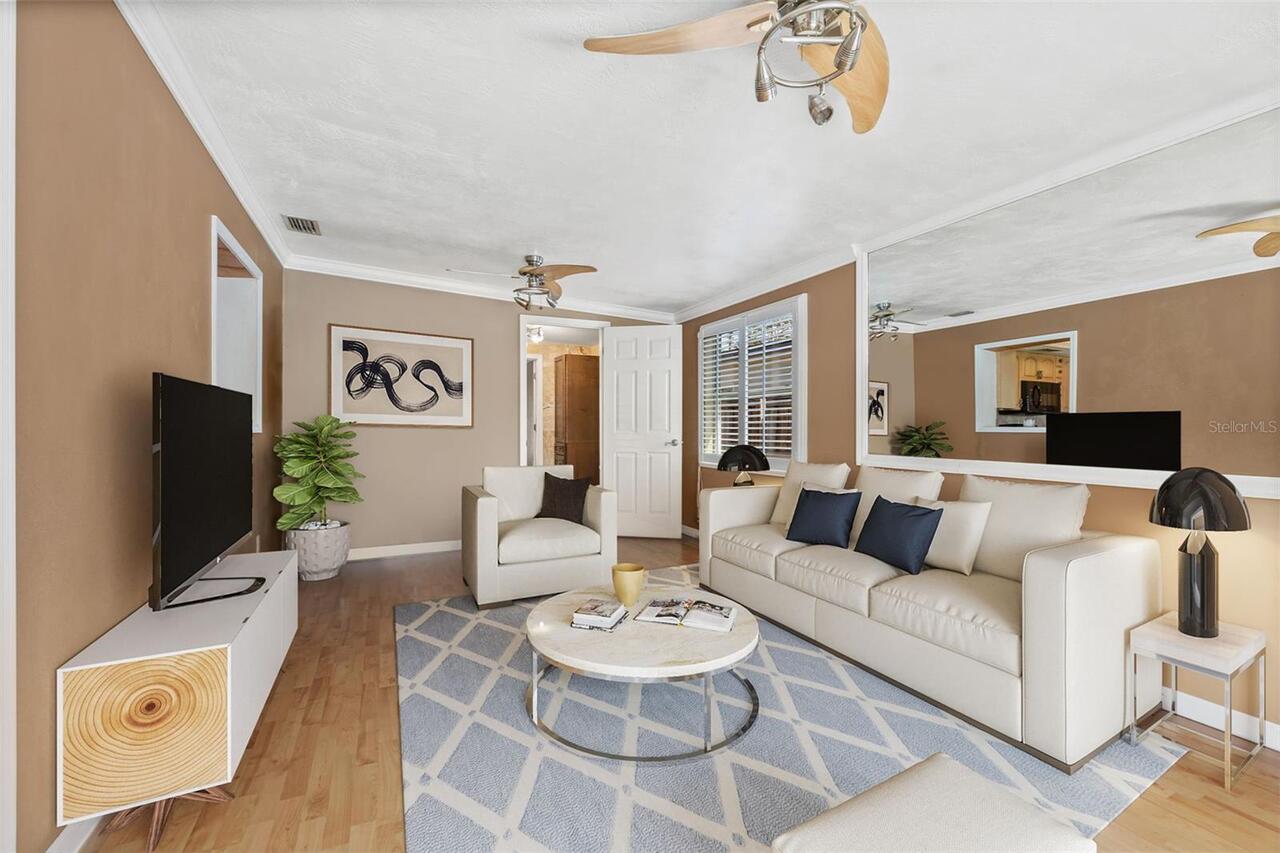 Listing Photo 10