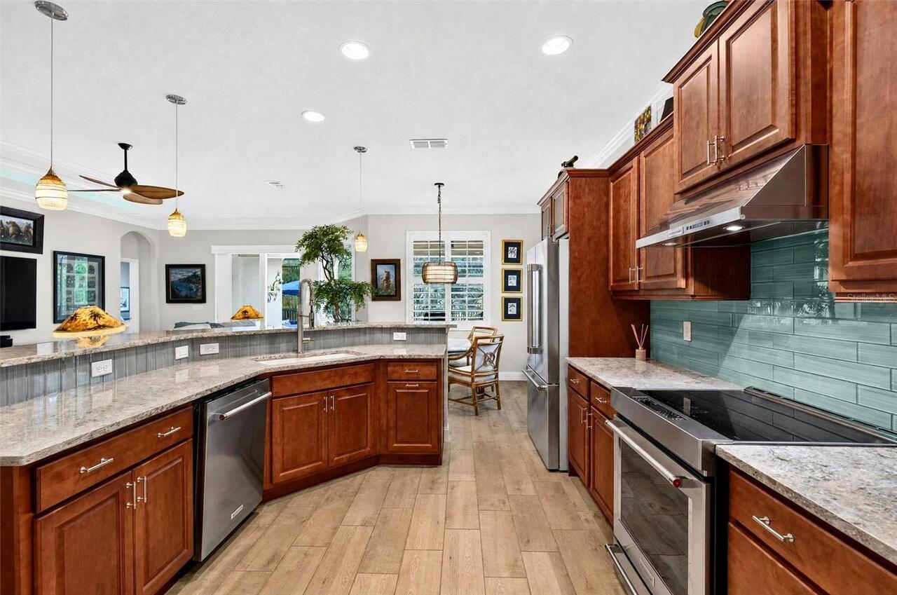 Listing Photo 18