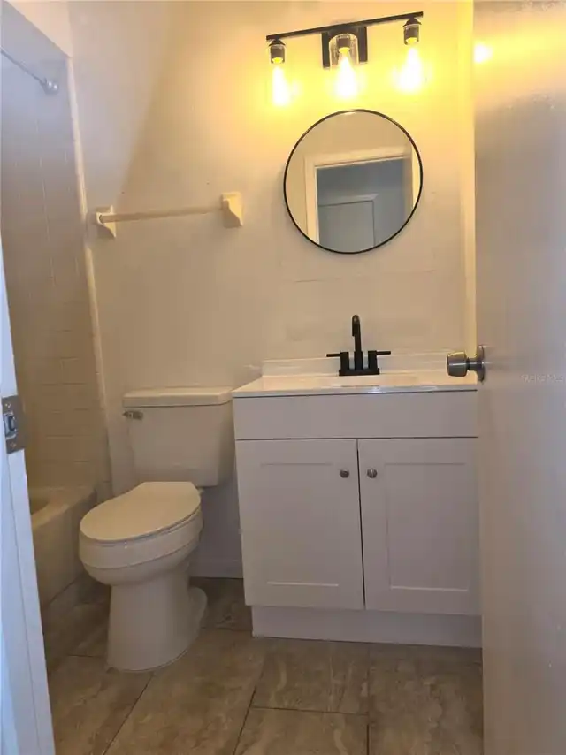 Listing Photo 9