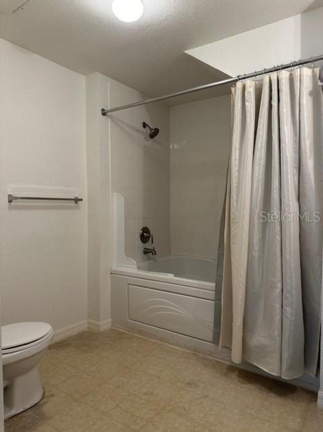 Listing Photo 14
