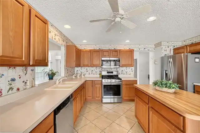 Listing Photo 14