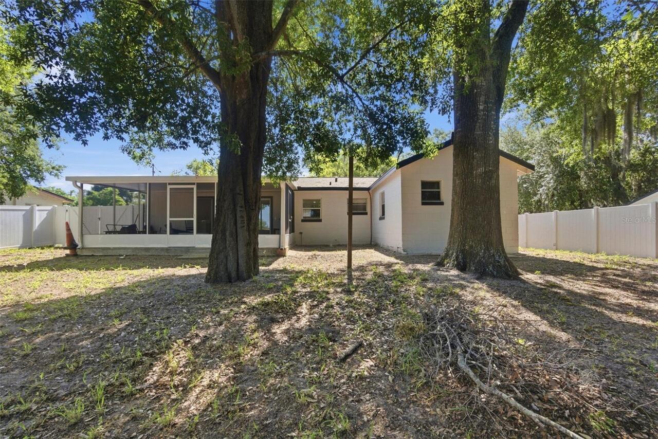 Listing Photo 9