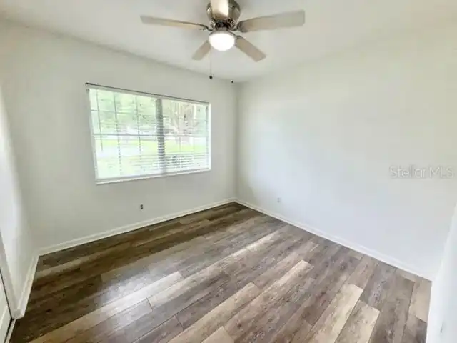 Listing Photo 7