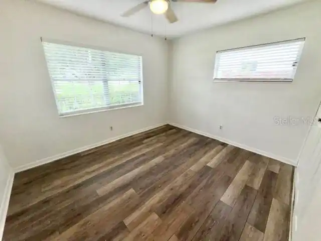 Listing Photo 9