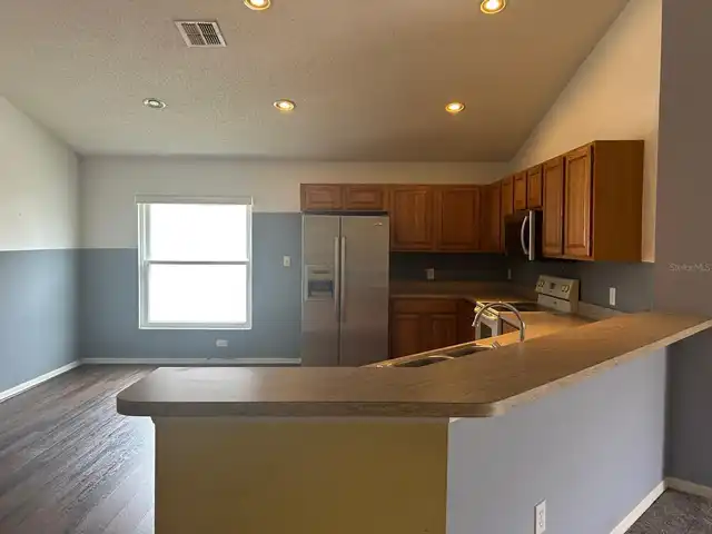 Listing Photo 7