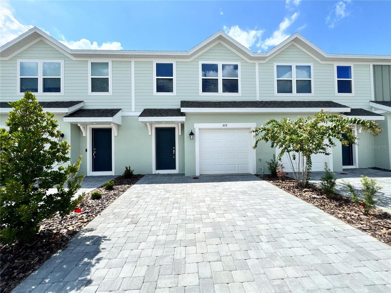 Tavares Real Estate