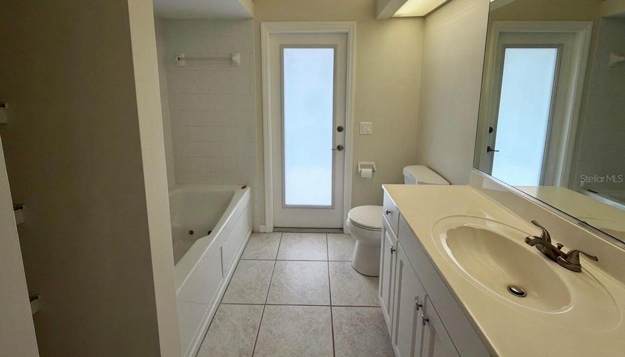 Listing Photo 9