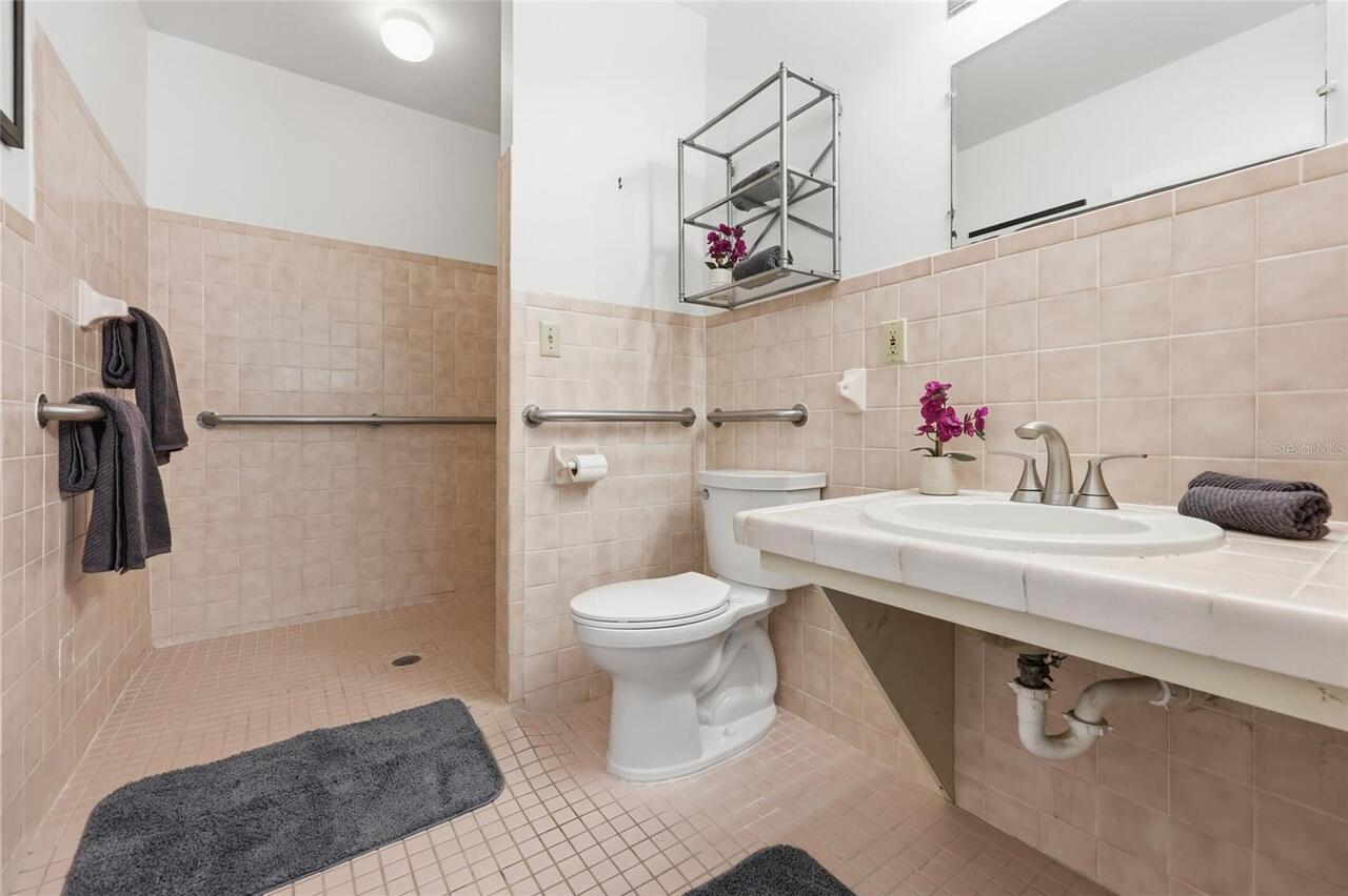Listing Photo 33