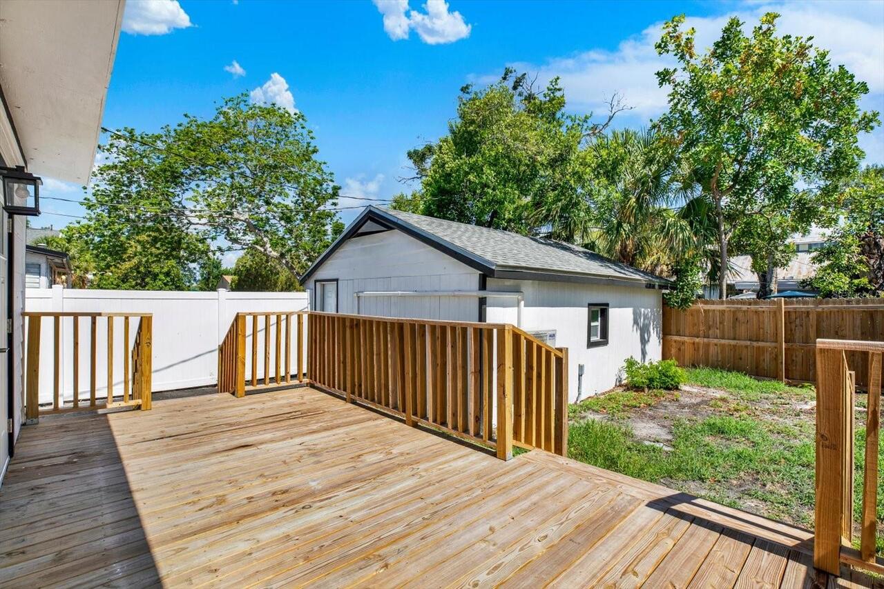 Listing Photo 14