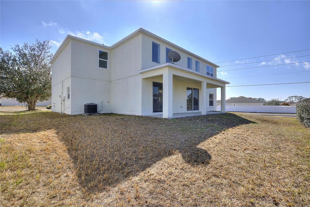 Listing Photo 10